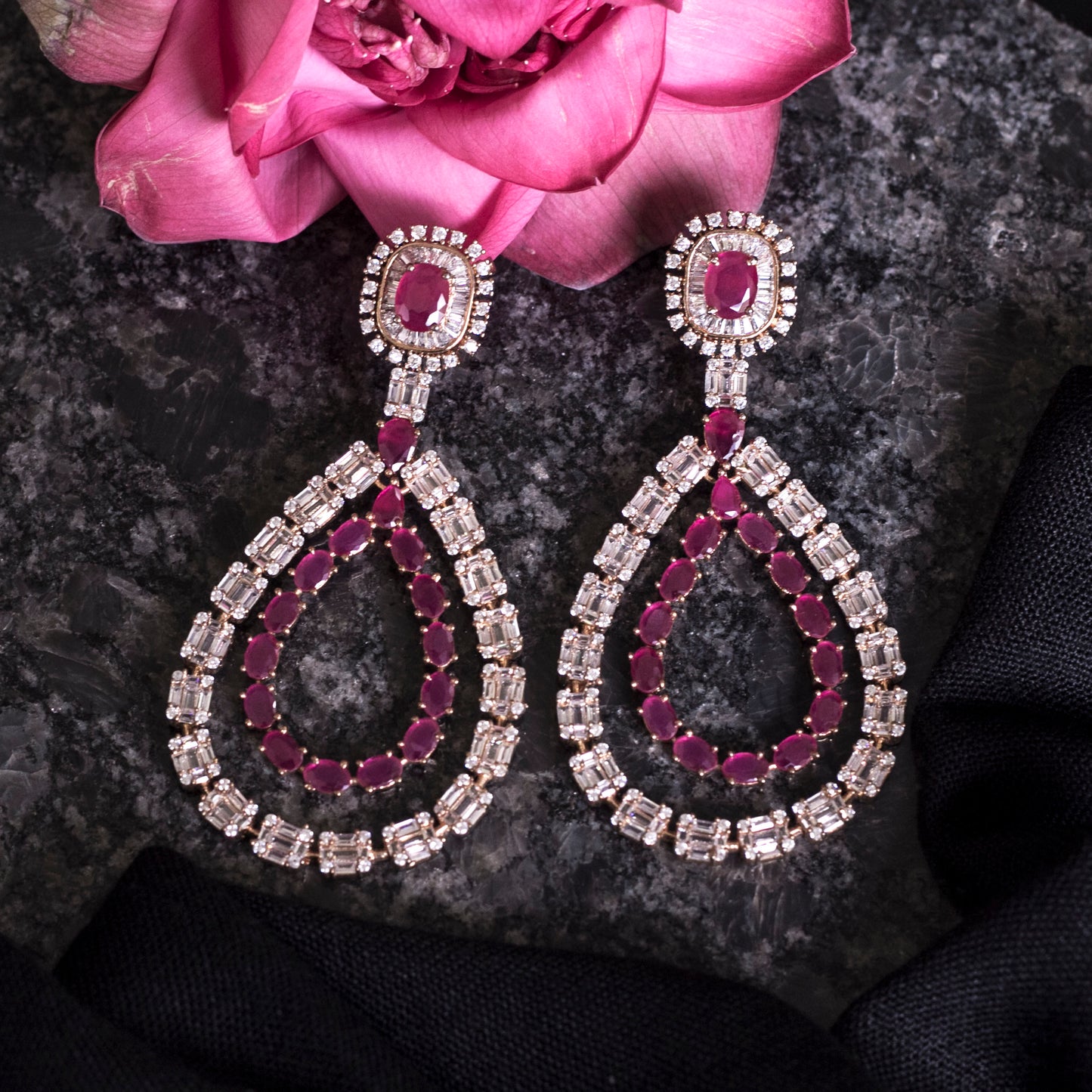 Diamond Earrings. DE505