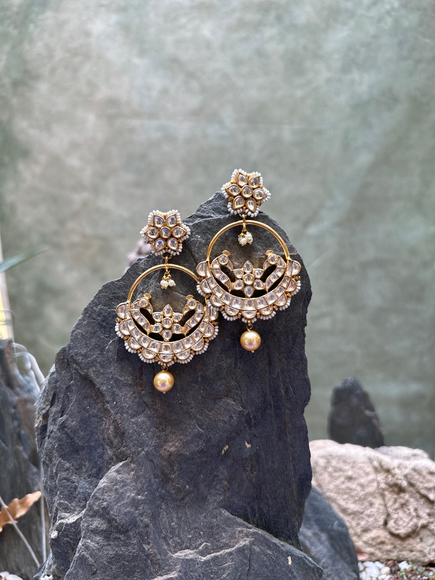Jadau Earrings. JE671863