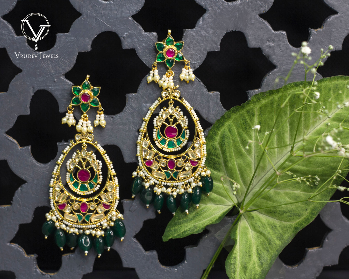 Jadau Earrings JE554