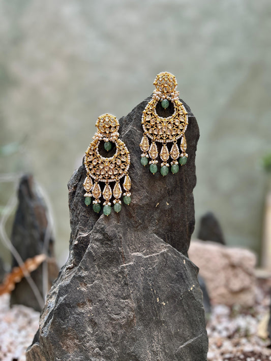 Gold and green Jadau earrings 