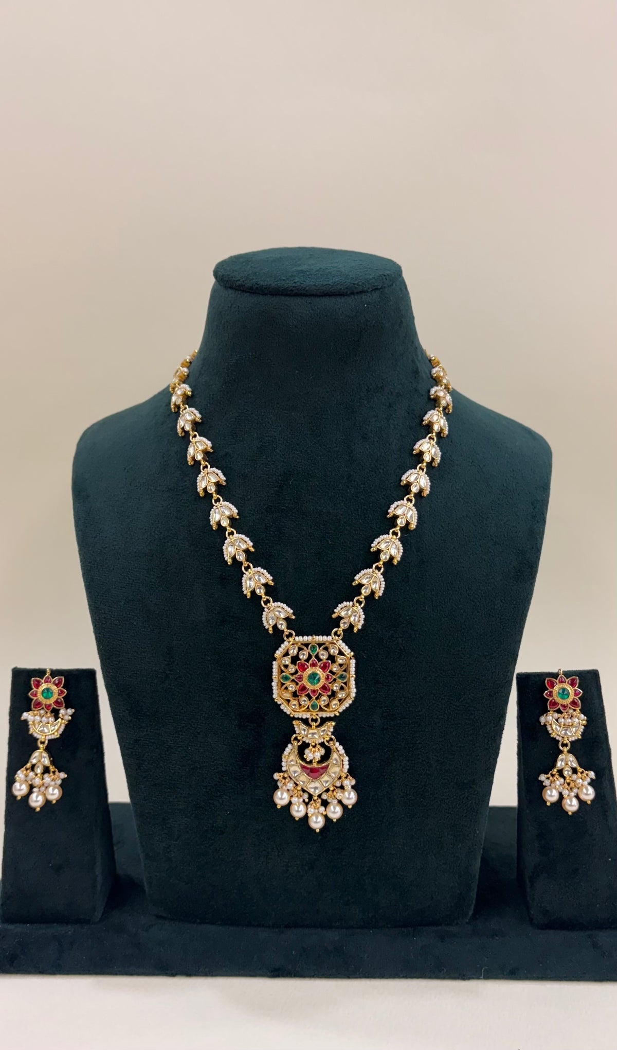 Jadau Necklace